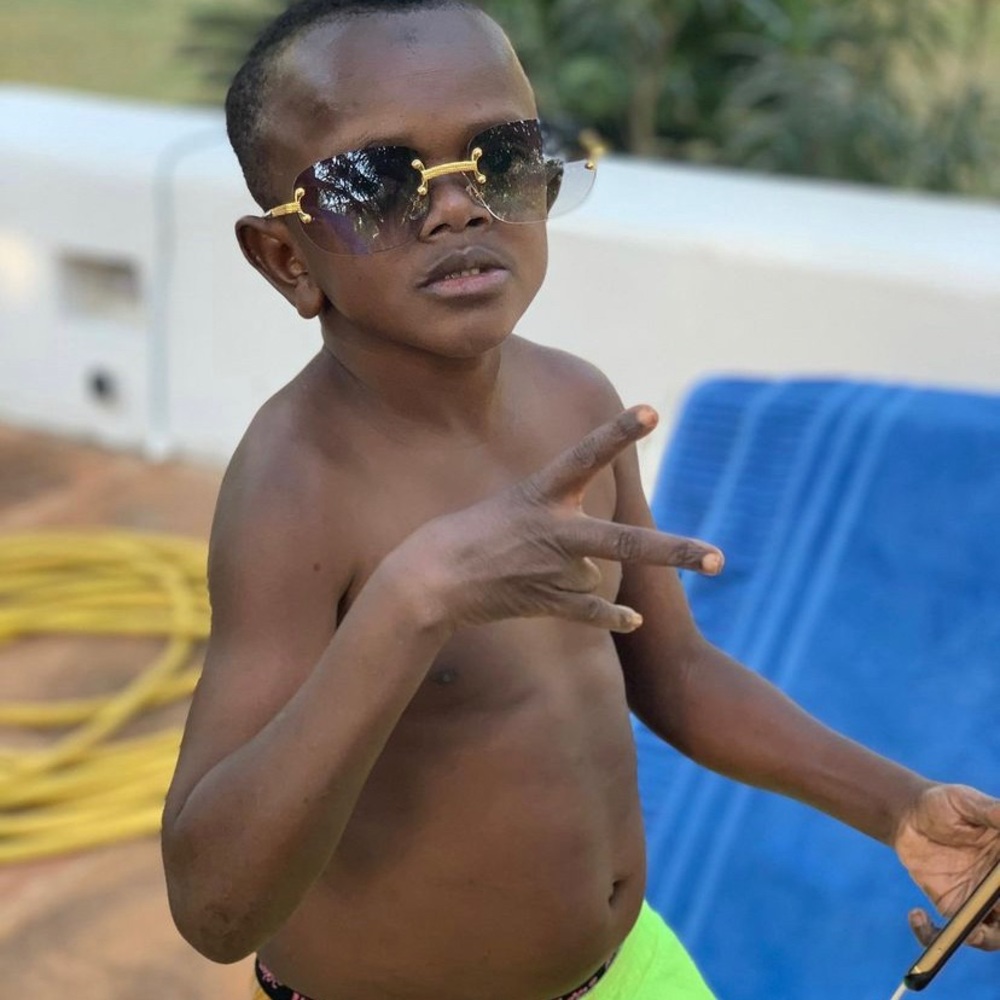 Meet your Posher, D’angelo